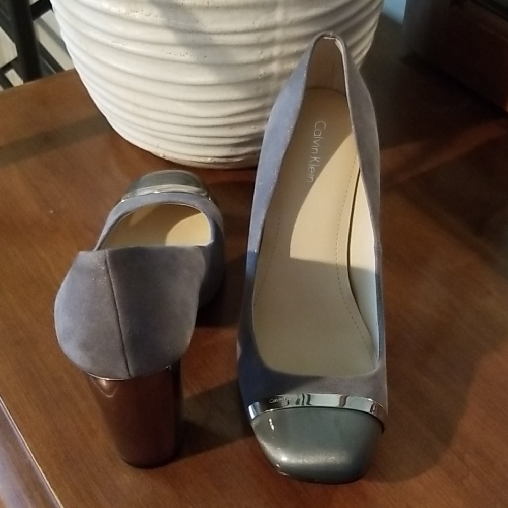 Calvin Klein Suede